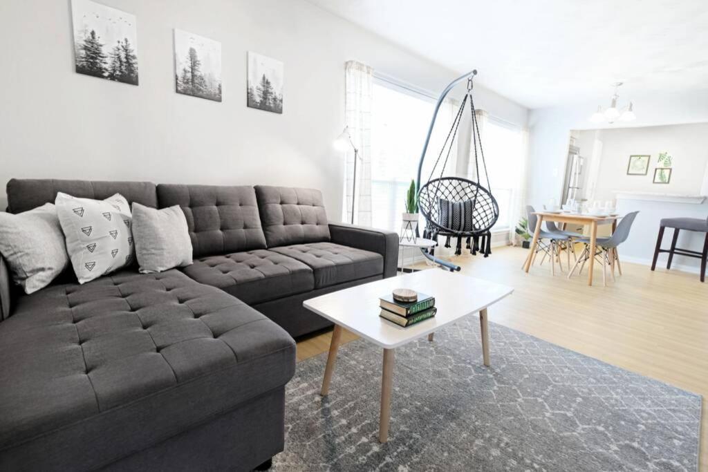 The Resting Space + Free Arboretum Tickets Apartment *
