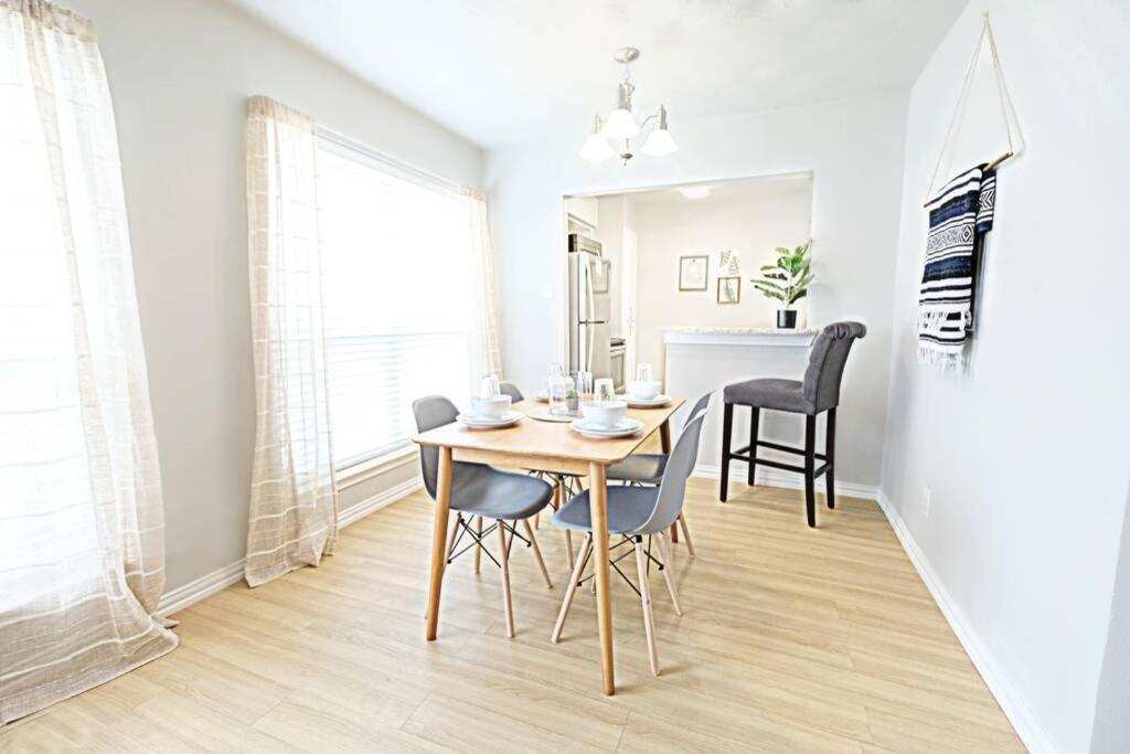 The Resting Space + Free Arboretum Tickets Apartment *