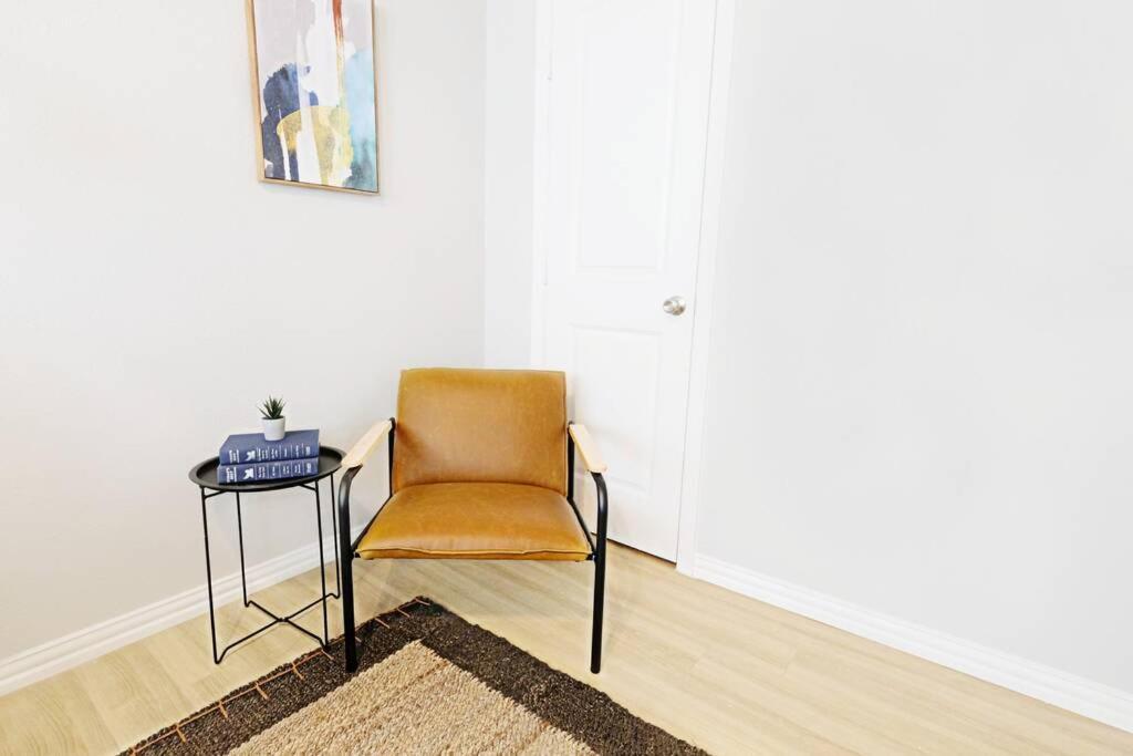 The Resting Space + Free Arboretum Tickets * Dallas